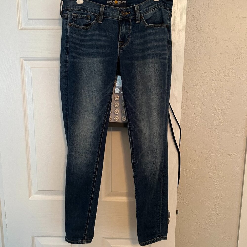Lucky Brand skinny jeans - size 6/28 ankle length